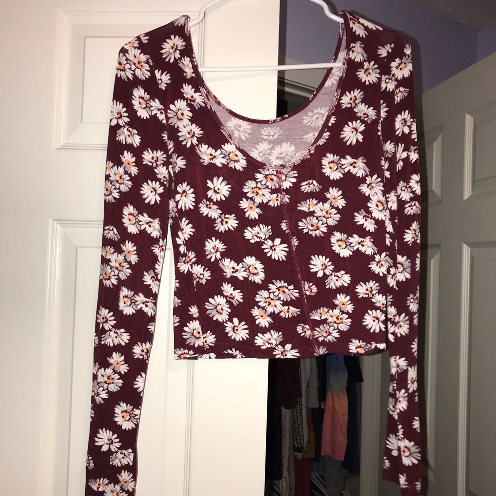 Crop top flower shirt